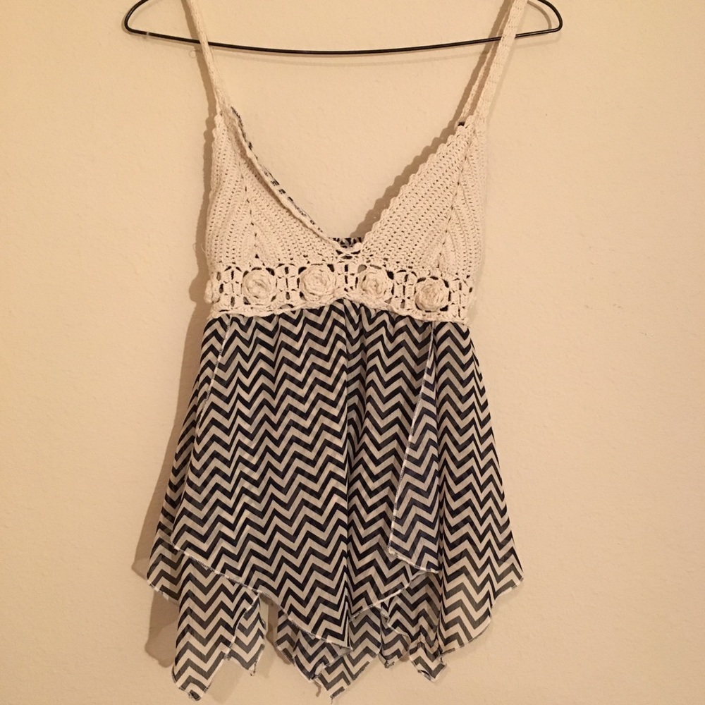 Rue 21 Spaghetti Strap Flowy Top Size S